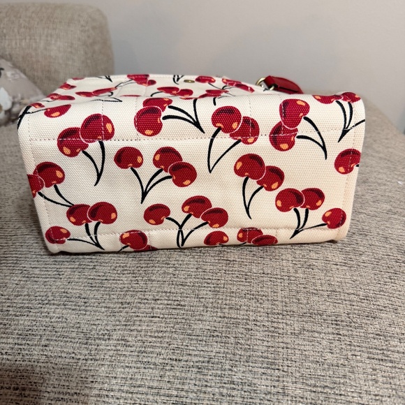 Colorful Cherry Print Cargo 26 Medium Tote Bag - Picture 3 of 8